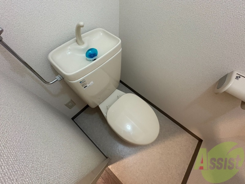 トイレ　ウォシュレット機能がついたトイレ。安心して使用できますね。