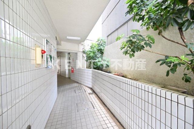 ロビー　建物の内部です