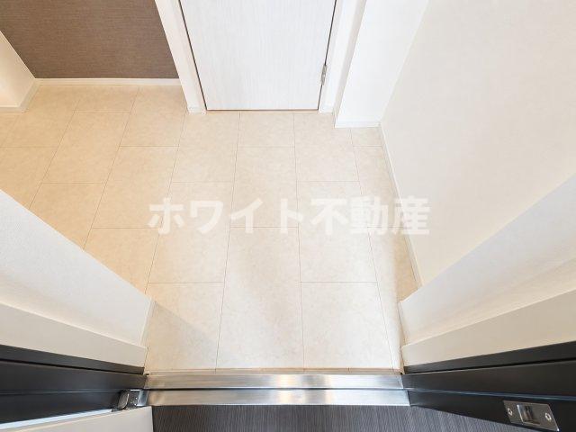 地下鉄谷町線 四天王寺前夕陽ケ丘駅 徒歩3分 11階建 築13年の玄関写真