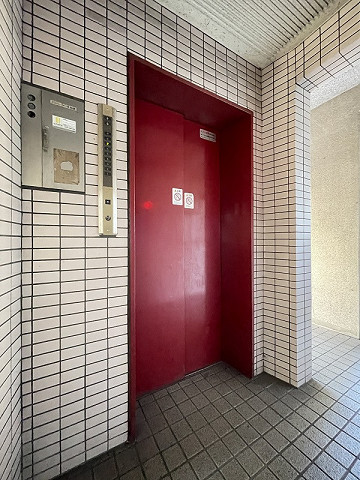 R73番館の外観写真