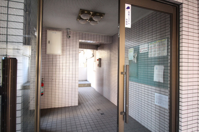 R73番館の外観写真