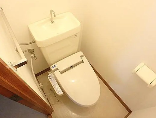 トイレ　写真は同タイプ住居です。