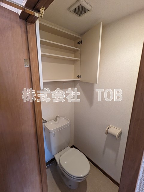 トイレ　※クリーニング中の撮影※