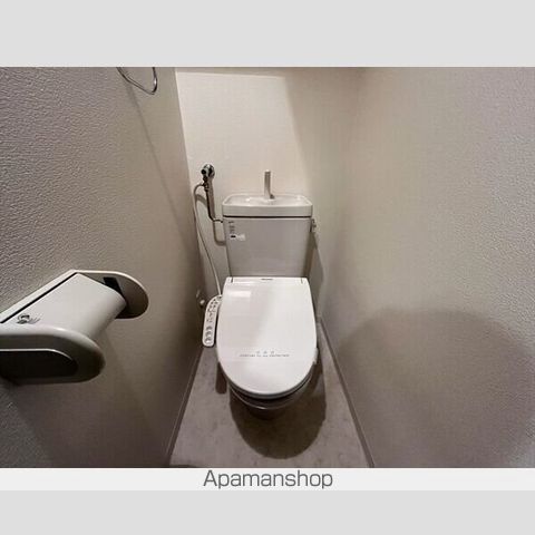 地下鉄東西線 西１１丁目駅 徒歩9分 11階建 築19年のトイレ写真