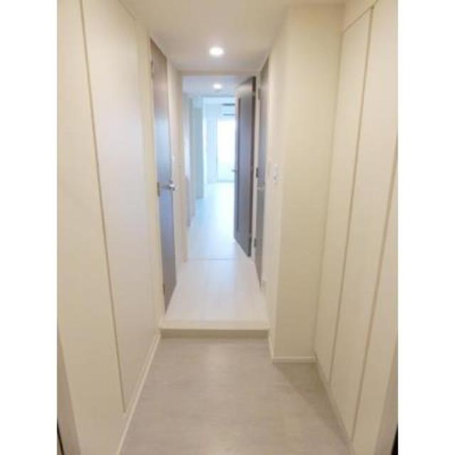 玄関　※写真は同タイプ住戸です。