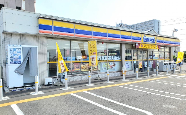 コンビニ　ミニストップ安城和泉町店（コンビニ）まで443m