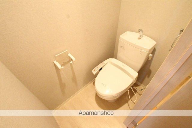 北大阪急行 江坂駅 徒歩6分 14階建 築20年のトイレ写真