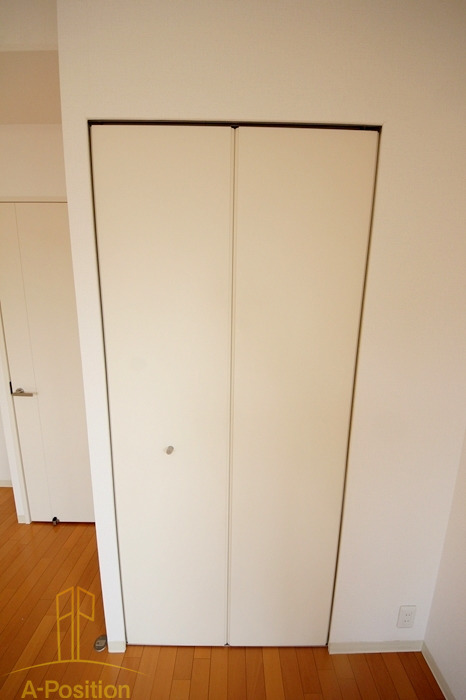 収納　ルクレ阿波座レジデンス