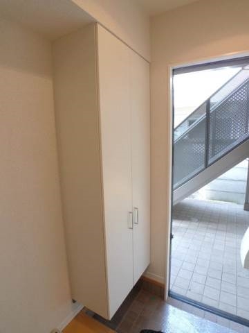 玄関　シューズボックス付き