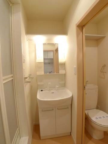 洗面設備　洗髪洗面化粧台