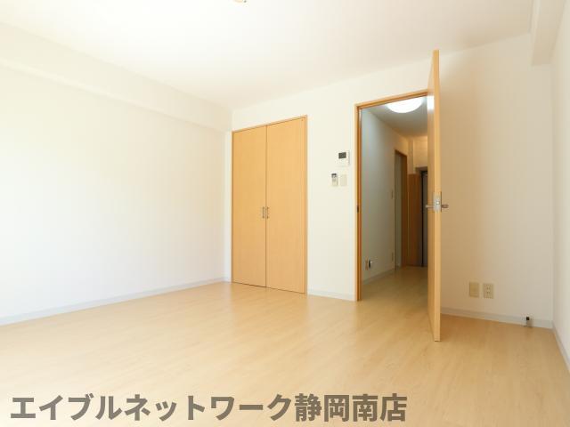 居室・リビング　居間です