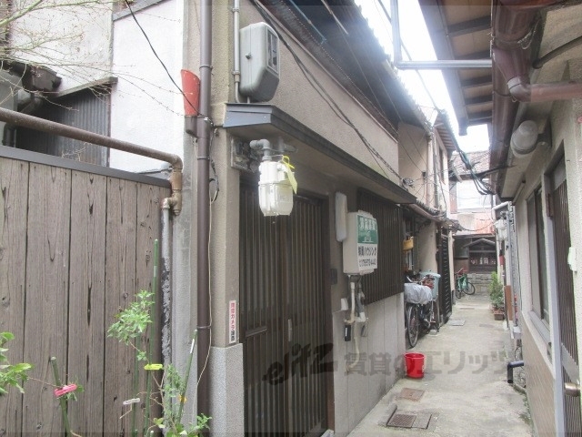 京都市東山区南西海子町のその他の建物外観