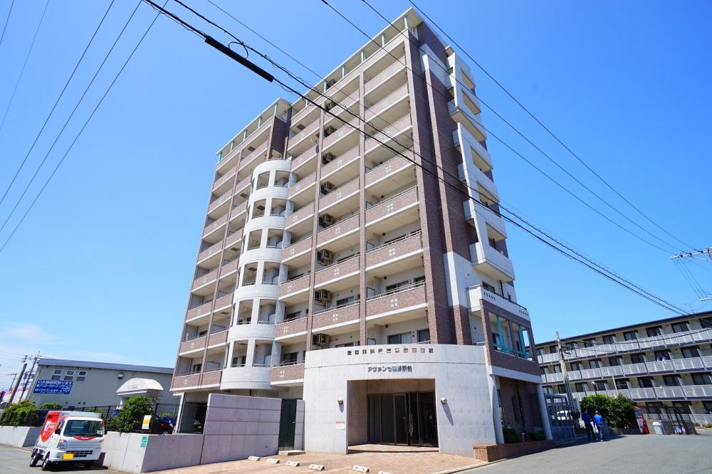 【アヴァンセ陣原駅前の建物外観】