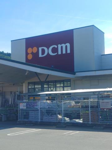 ホームセンター　ＤＣＭ（ホームセンター）まで300m