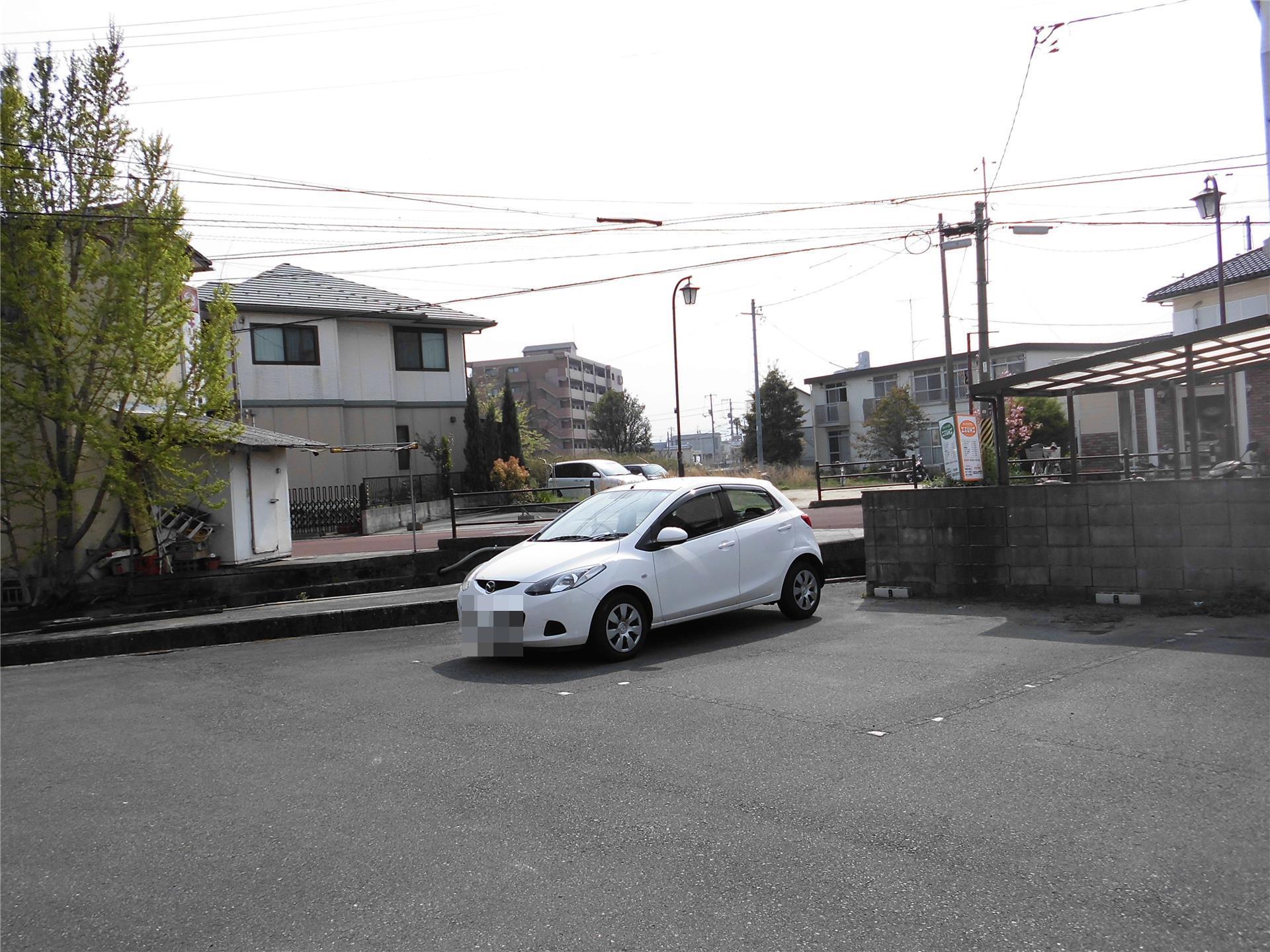 【エディアス湯田Ｂの駐車場】