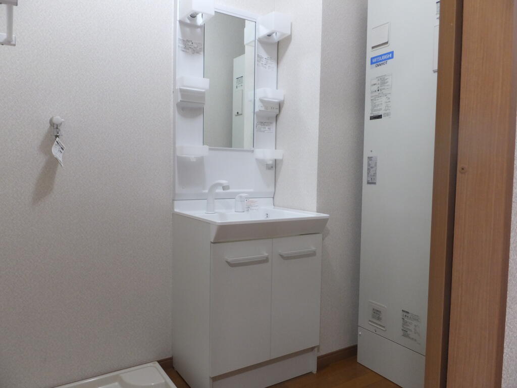 洗面設備　独立洗面台で身支度も快適に行えます！