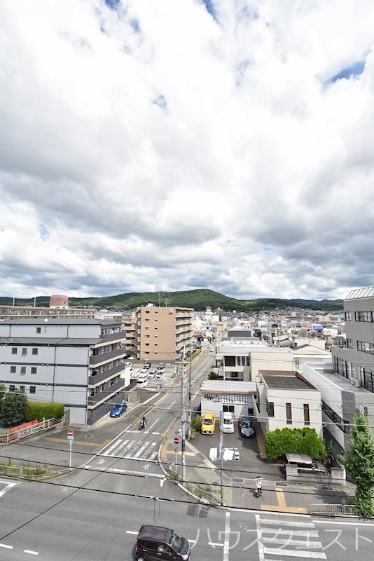 【京都市伏見区深草下川原町のマンションの眺望】