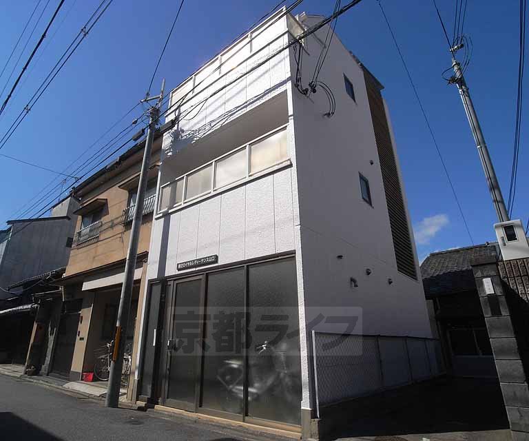 京都市東山区塗師屋町のマンションの建物外観