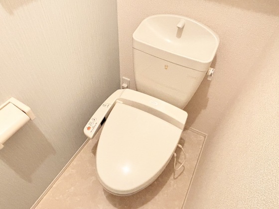 トイレ　シャワー付きトイレ