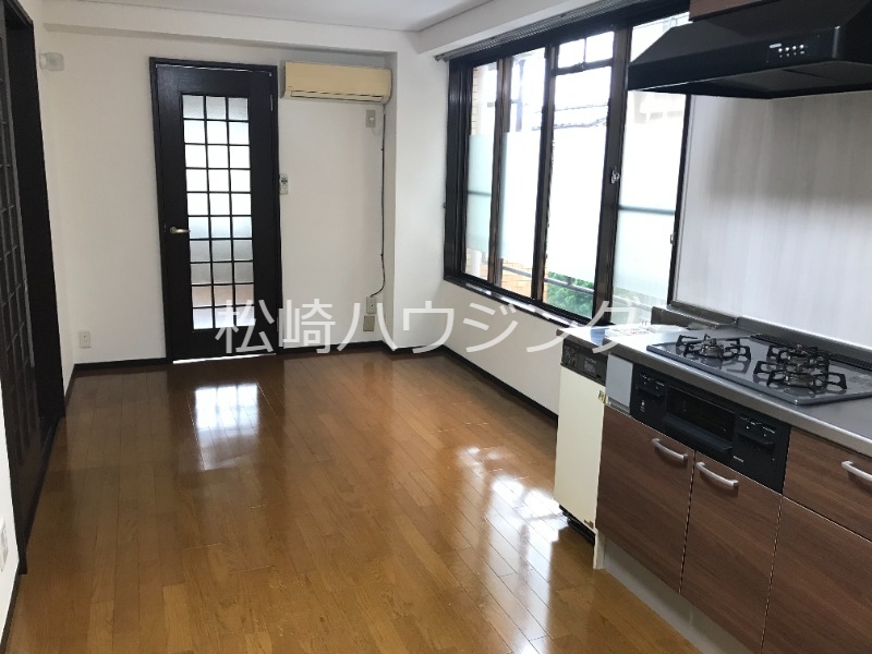 短期貸し ライオンズマンション沼袋の居間写真