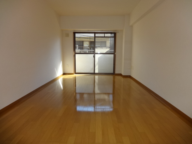 居室・リビング　広々１１帖のお部屋