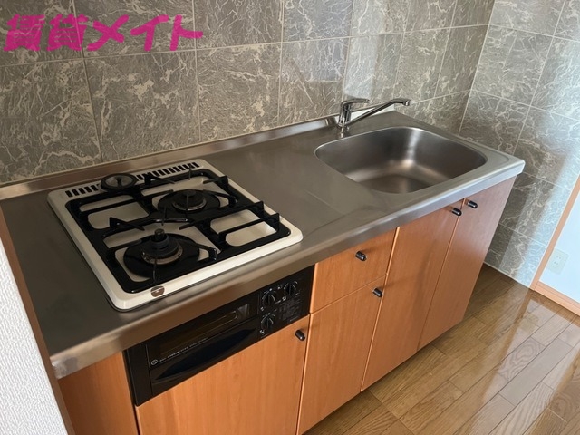 キッチン　別部屋同型タイプ