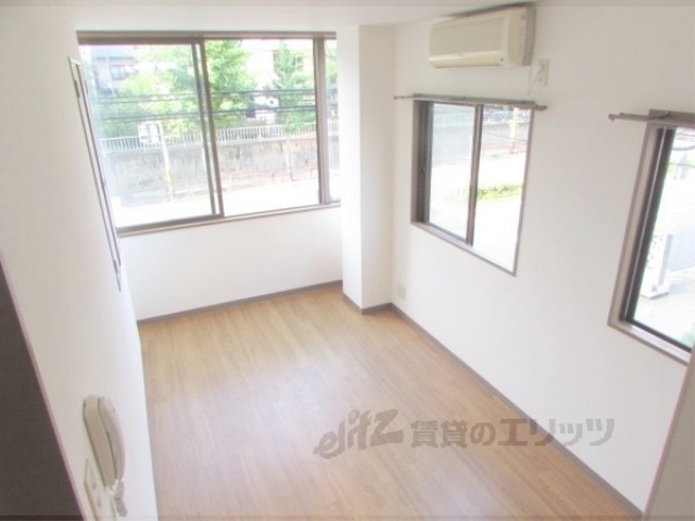 居室・リビング　洋室