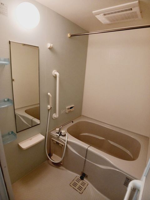 バス・シャワールーム