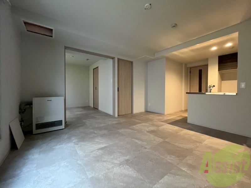 居室・リビング　広くてキレイなお部屋が広がっていて、充実した生活が送れそう。
