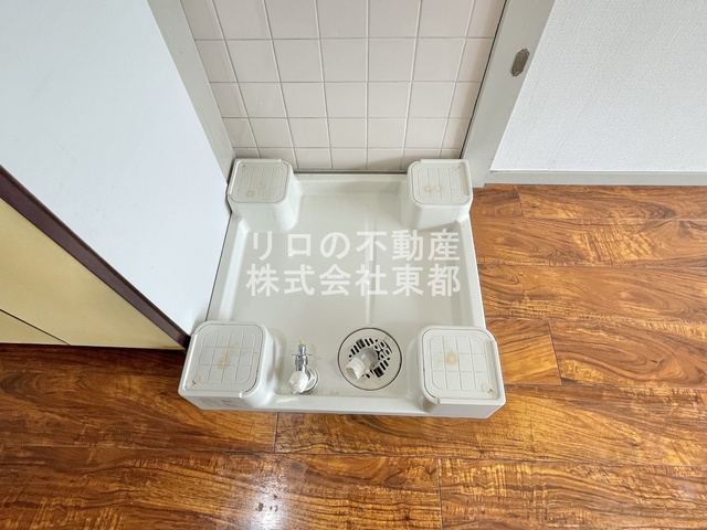 その他　洗濯機置き場は室内にあるので雨に濡れる心配はありません。