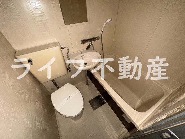 バス・シャワールーム　お風呂です