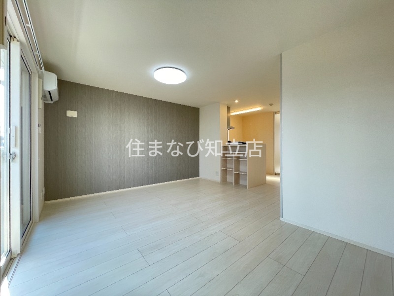 居室・リビング　別部屋写真
