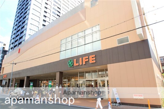 スーパー　ライフ堺筋本町店（スーパー）まで330m