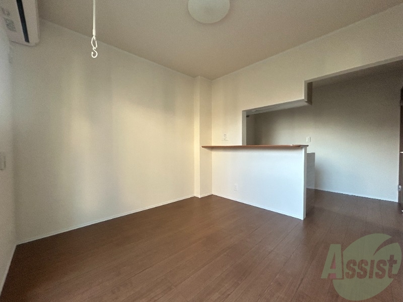 居室・リビング　きれいなＬＤＫが広がっていて居心地が良さそうですね。