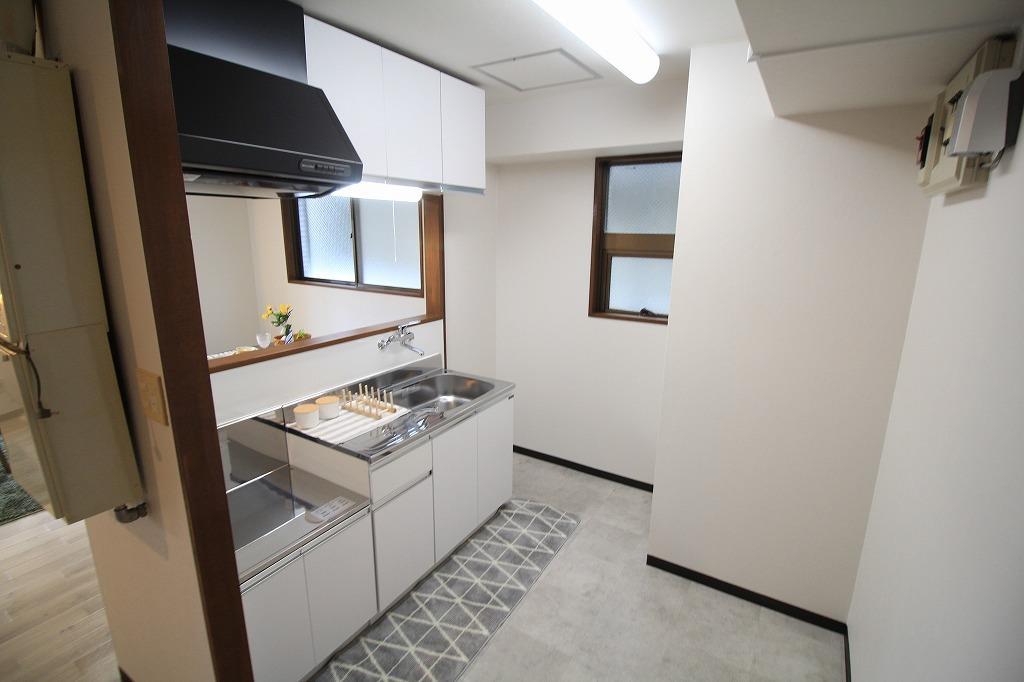 キッチン　家具、小物類は設備外