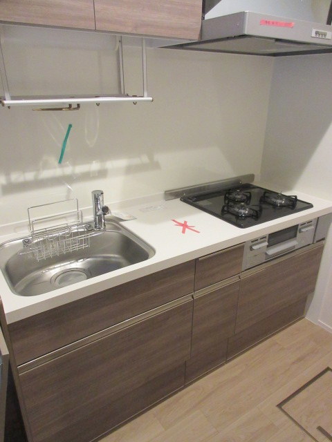 キッチン　★ガス3口システムキッチン★グリル付き★