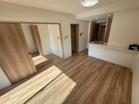 居室・リビング　室内