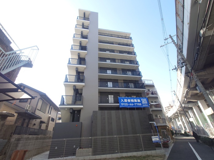 建物外観　建築中