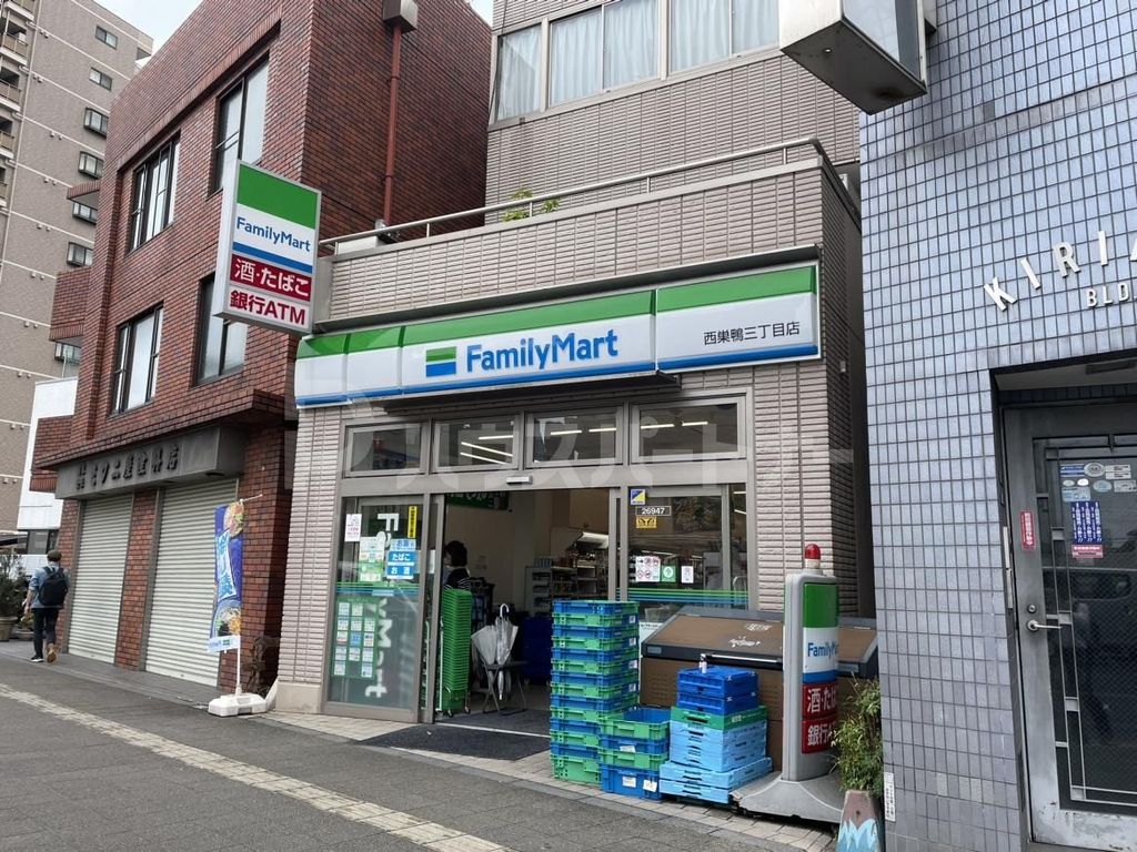 コンビニ　ファミリーマート　西巣鴨三丁目店（コンビニ）まで360m