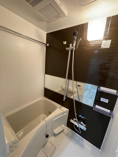 バス・シャワールーム　?