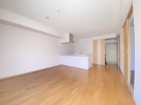 居室・リビング　反転タイプです。