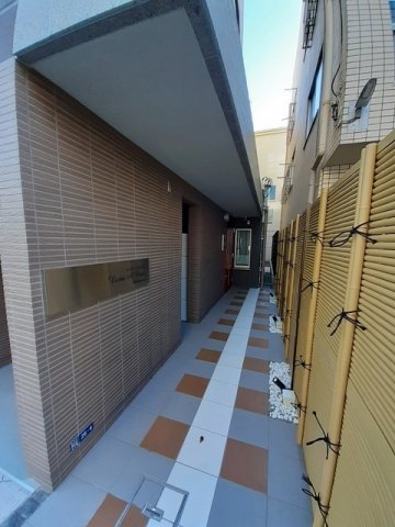 エントランス　ゆとりのあるエントランスです