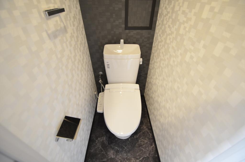 トイレ　シャワー付トイレ