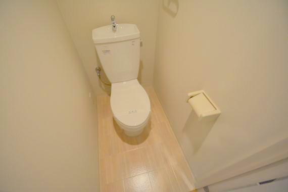 トイレ　清潔感のあるトイレは、誰もがリラックスできる空間です。