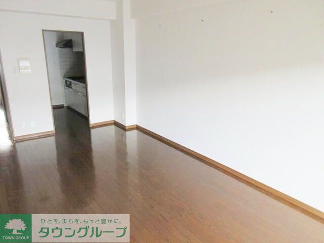 居室・リビング　参考用に同タイプの他の部屋の画像を掲載しております