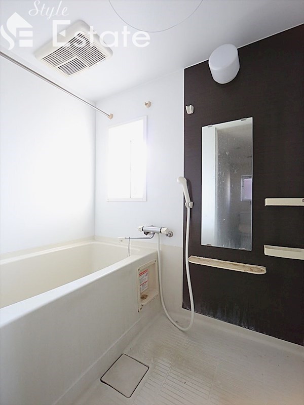 バス・シャワールーム　バスルーム