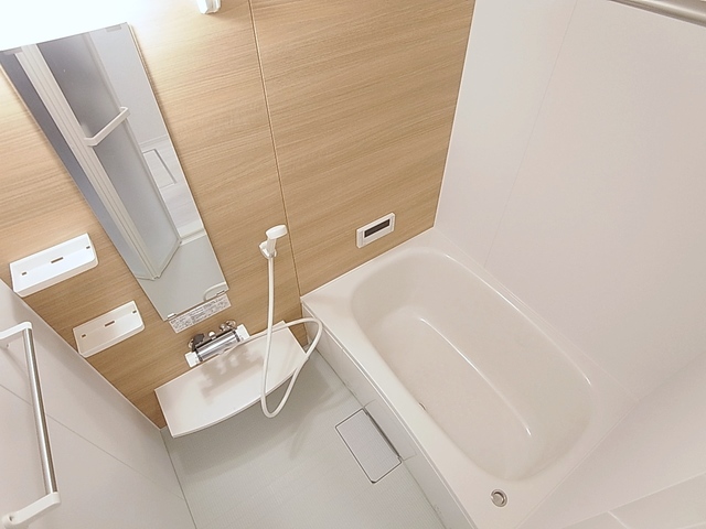 バス・シャワールーム　追焚・浴室乾燥付きバスルーム