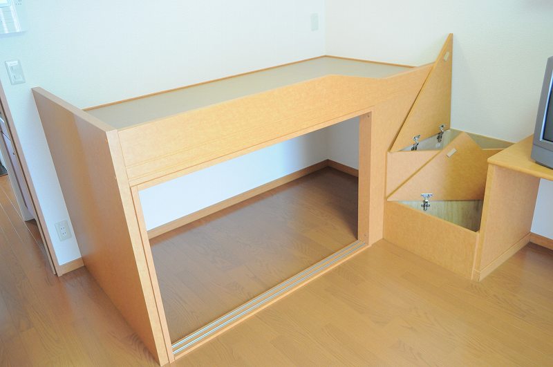 その他　ベッド下収納