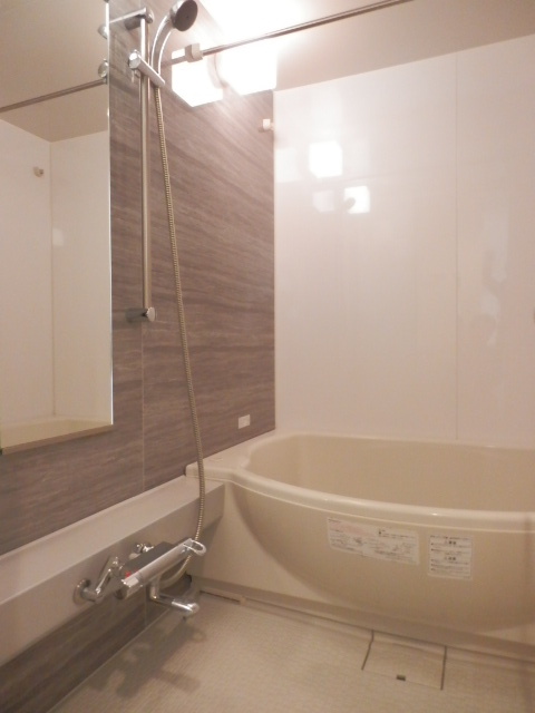 バス・シャワールーム　バス
