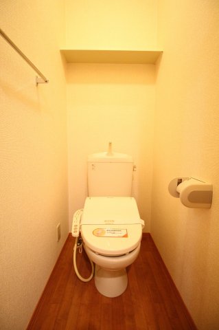 トイレ　コンパクトで使いやすいトイレです